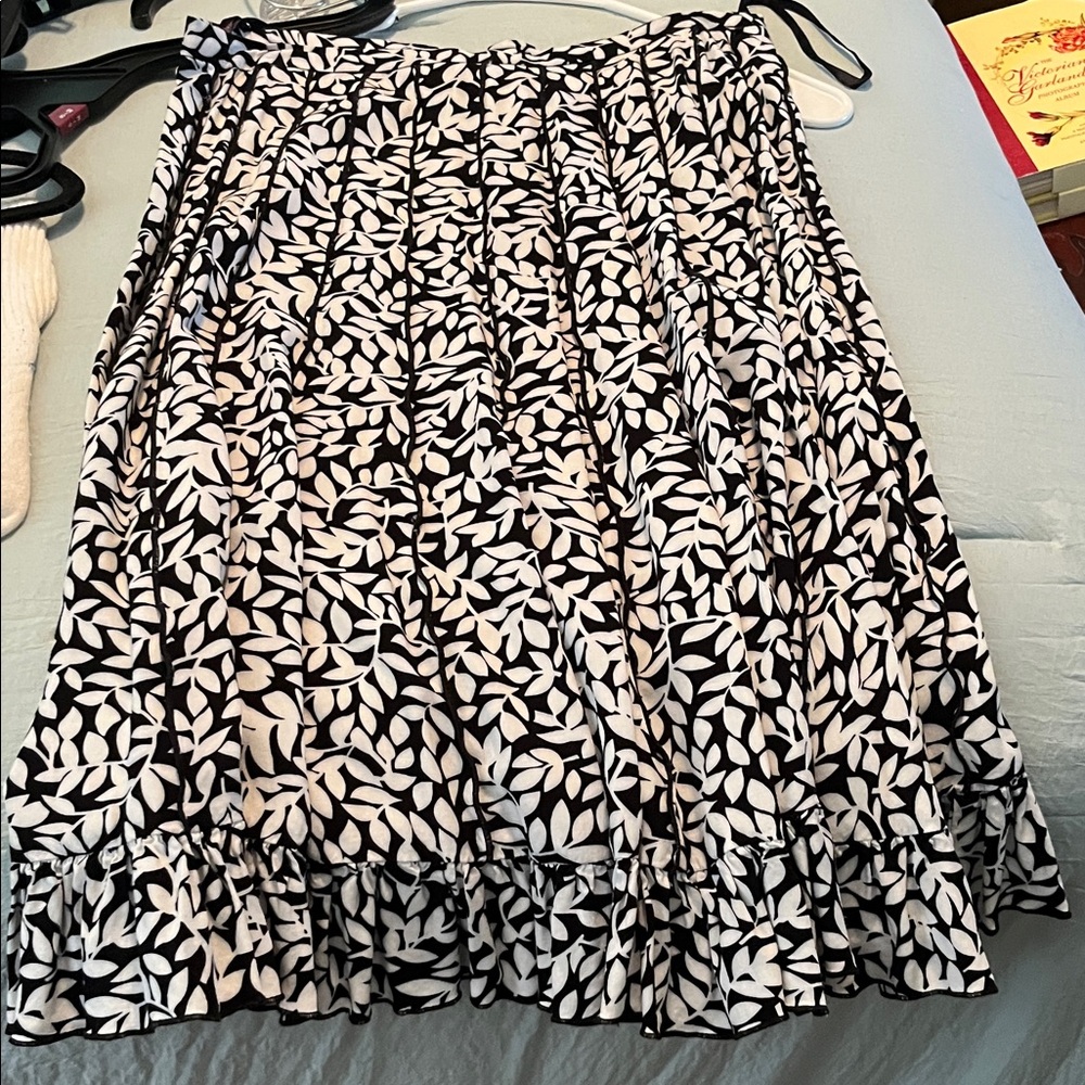 J.B.S. Black & White Leaf-Print Midi Skirt with Ruffle Hem and Tie Waist